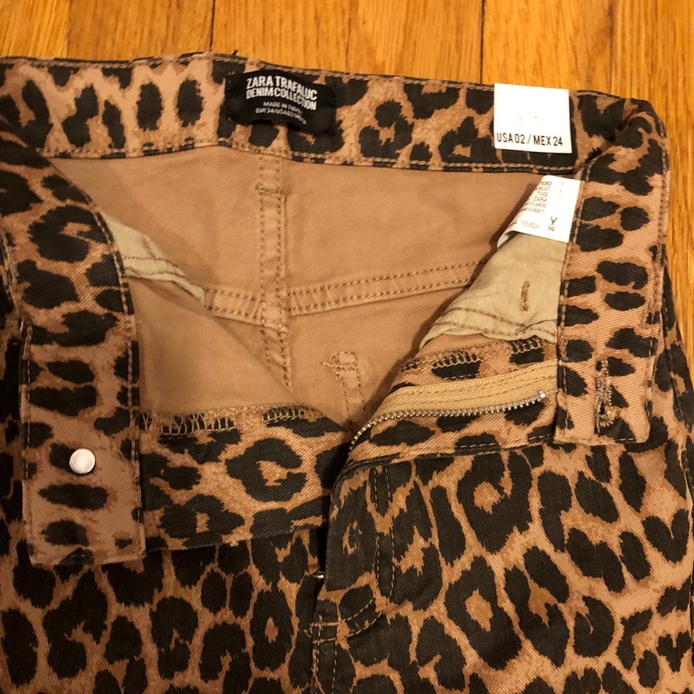 Leopard Jeans - Picture 11 of 11